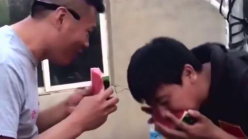 吃瓜小哥的视频,一场视觉盛宴的幕后故事 第2张 吃瓜小哥的视频,一场视觉盛宴的幕后故事 第2张