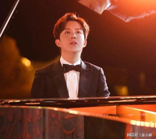 哥哥集体吃瓜李云迪  第2张