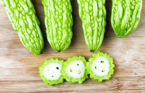 黄蜂吃瓜的吗  第2张